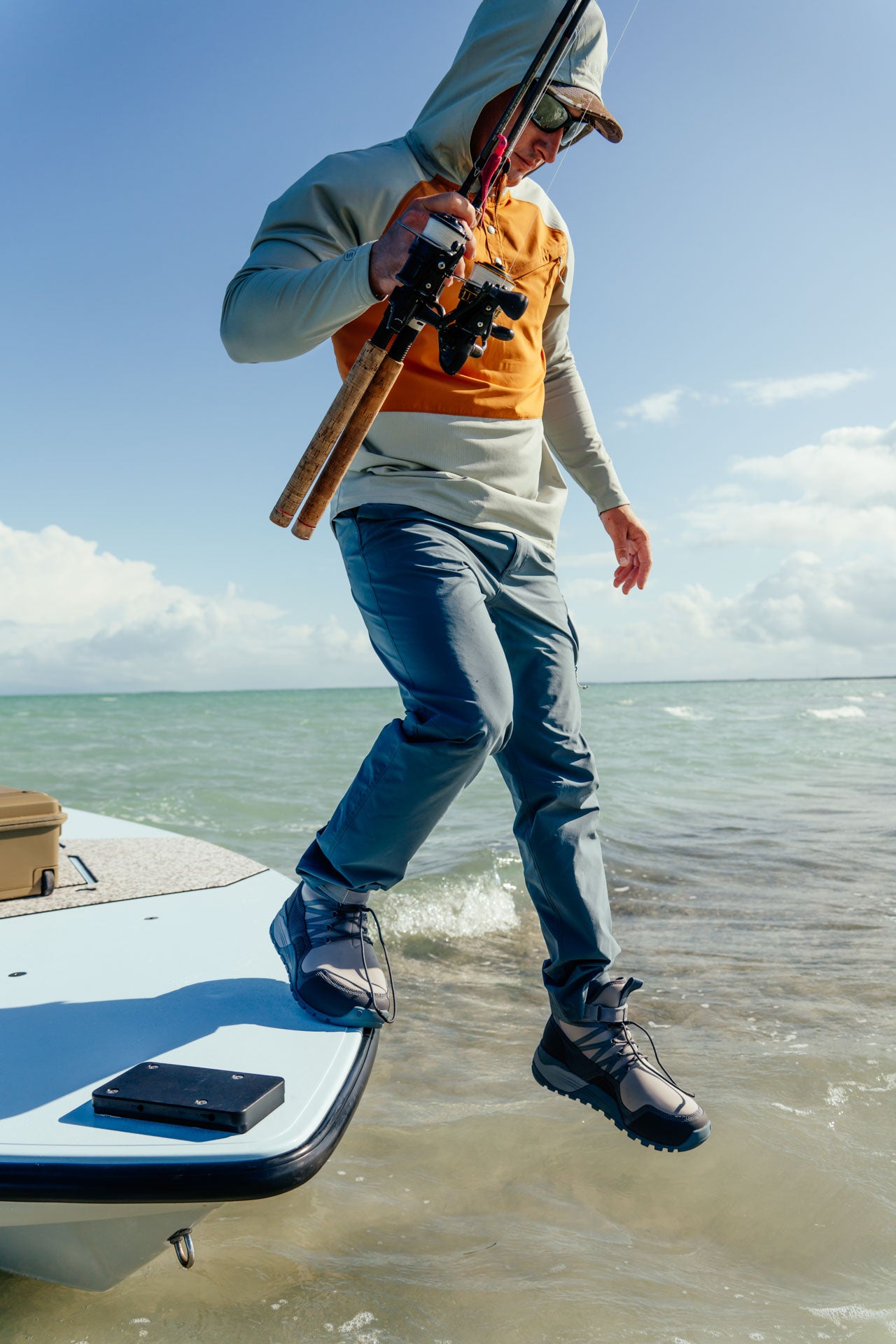 Men’s Long Run Hooded Solar Henley